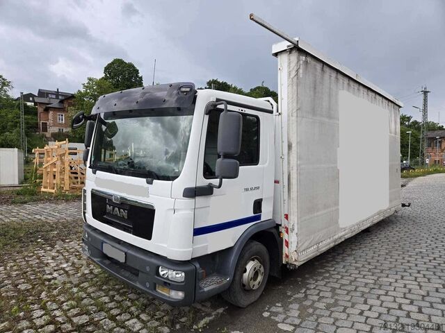 Автомобильный стекловоз с крановой надстройкой MAN TGL 12.250