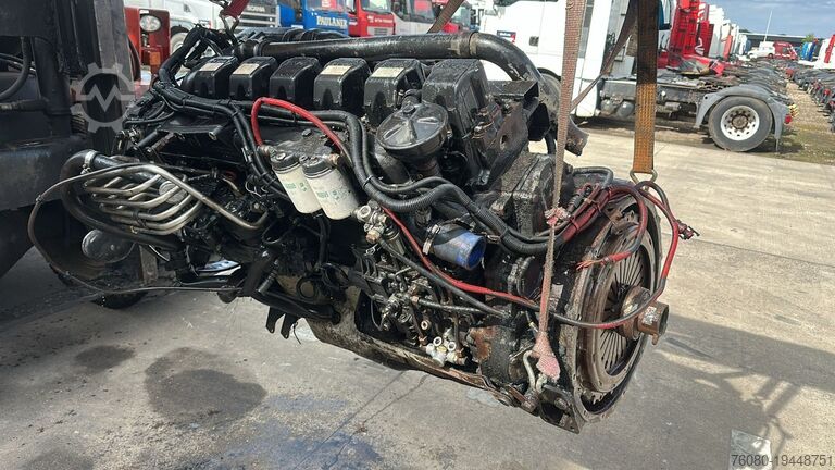 Двигатель MAN F2000 (6 CYLINDER / 6 CYLINDRES)