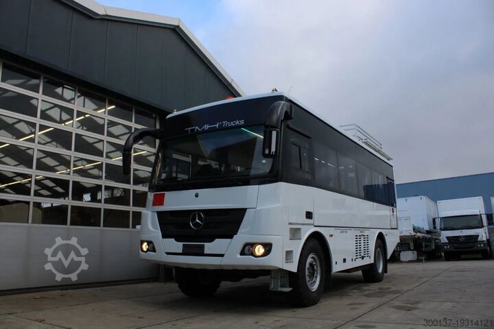 Тренер Mercedes-Benz Atego 1725 4x4 Passenger Bus