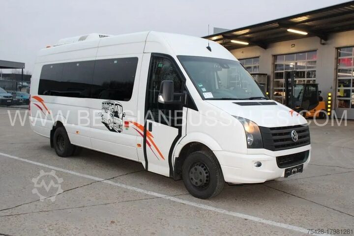 Микроавтобус VW Crafter / 7.4m / Airco / Sprinter / Daily