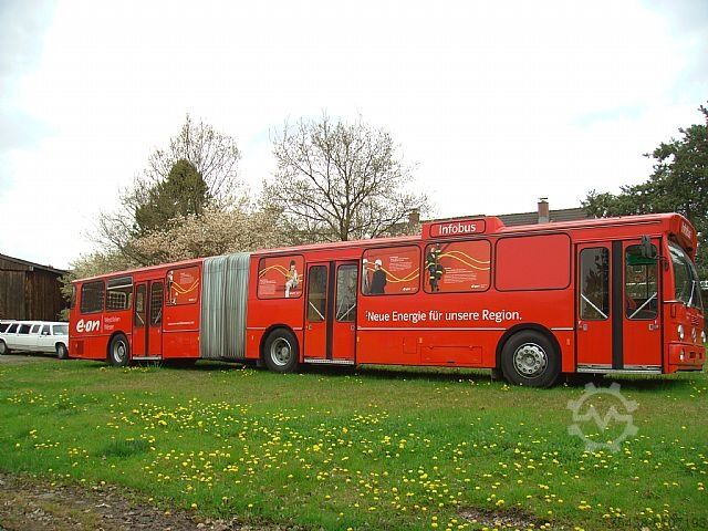 Сочлененный автобус Mercedes-Benz Daimler-Benz AG/Foodtruck