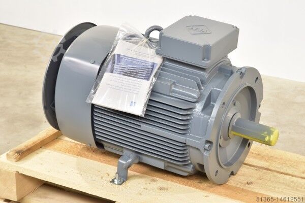 Трехфазный двигатель, 22 кВт, 400 В. VEM IE2-WE1R 180M 2 TPM SLH HW