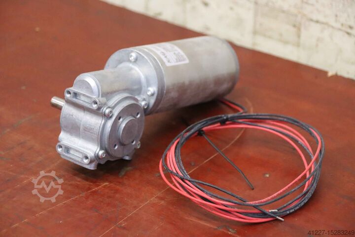 Редукторный двигатель постоянного тока 110 Вольт 120 об/мин Kählig M63x60/I + SN31 + IGM4/2