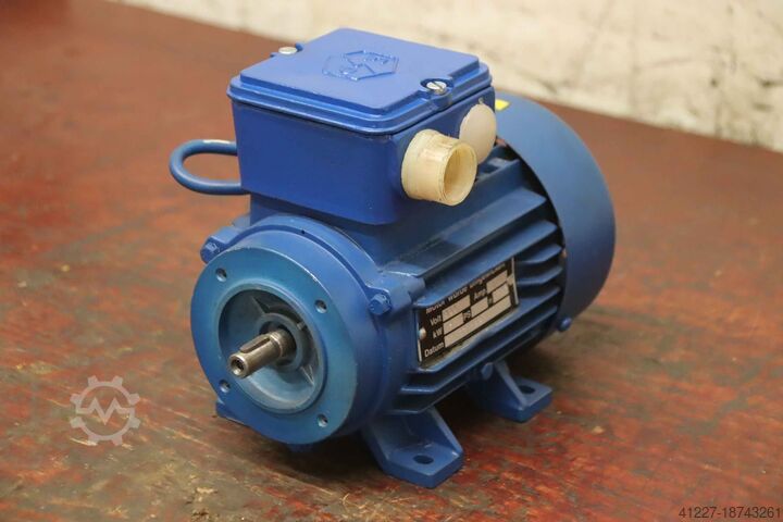 Электродвигатель 0,19 кВт 1350 об/мин EP B3/B14