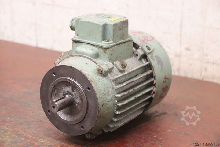 Электродвигатель 0,75 кВт 2790 об/мин unbekannt B14-80x0,75x3000A