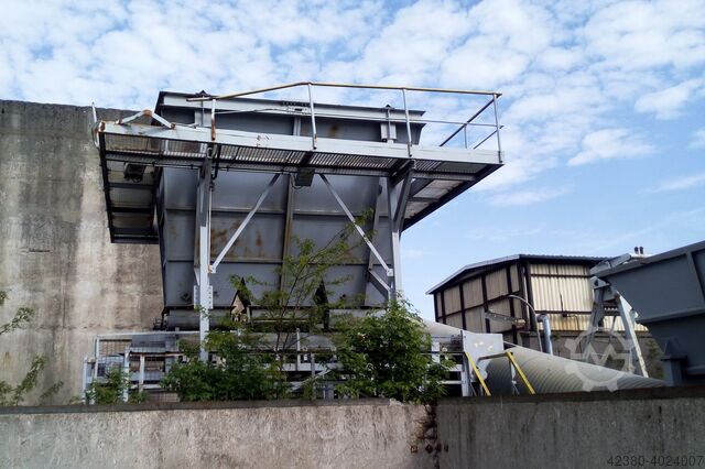 Приемный бункер Конвейер Бункер  28 m³