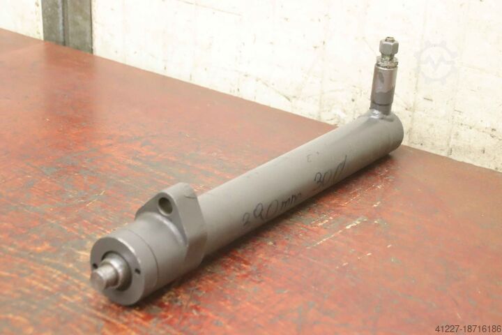 Гидравлический цилиндр unbekannt Hub 390 mm