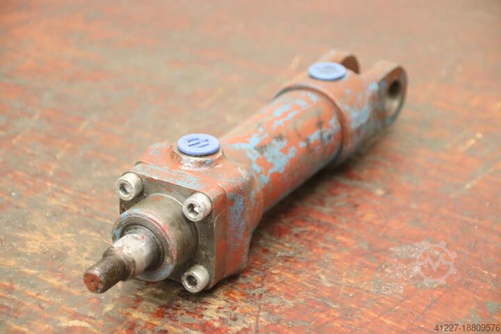 Гидравлический цилиндр Bosch 0 530 314 001 Hub 75 mm