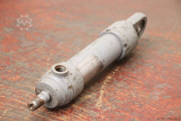 Гидравлический цилиндр Orsta Hydraulik B2-40/18x125  Hub 125 mm