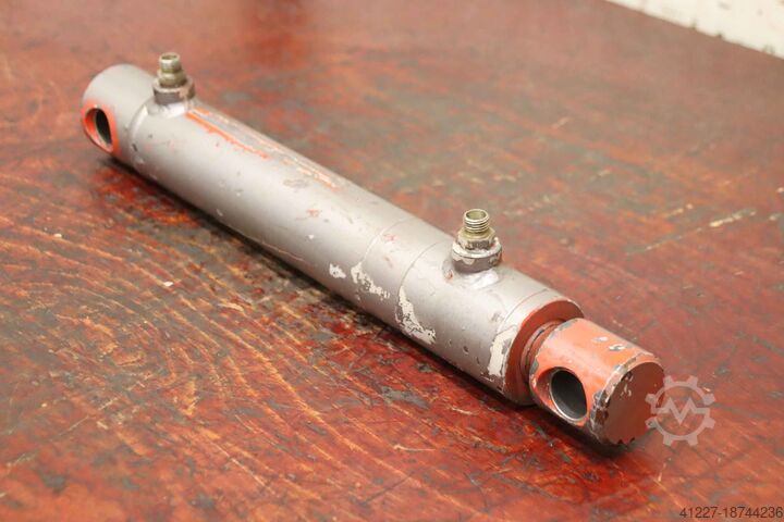 Гидравлический цилиндр unbekannt Hub 245 mm