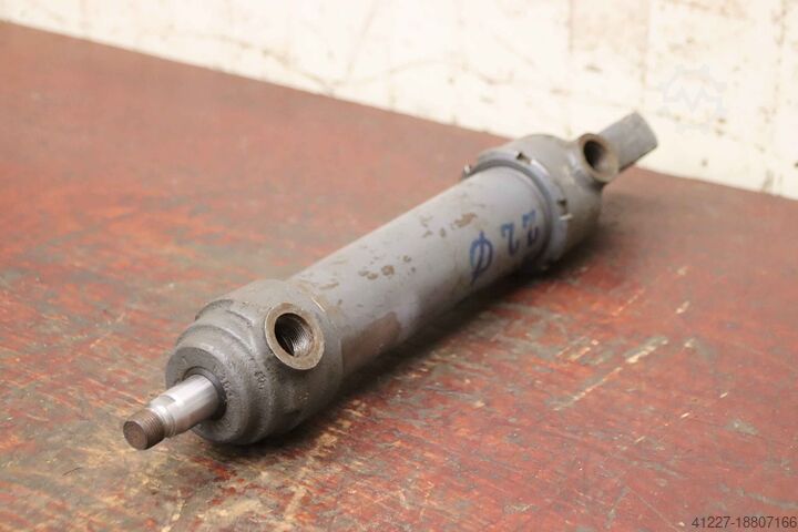 Гидравлический цилиндр Orsta Hydraulik B2-50/22x200  Hub 200 mm