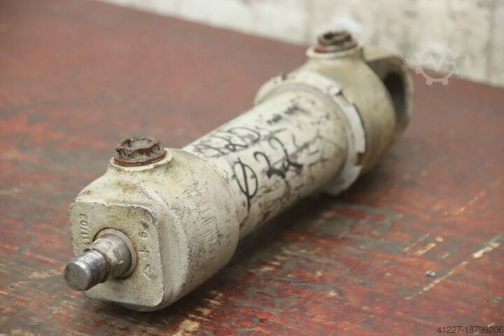 Гидравлический цилиндр Orsta Hydraulik B1-50/22-125   Hub 125 mm