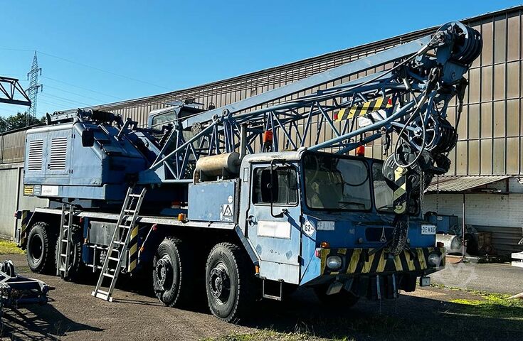 Мобильный кран DEMAG LK 910/483-V