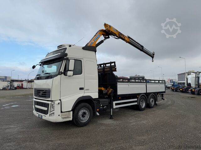 Грузовик с краном VOLVO FH 12.420