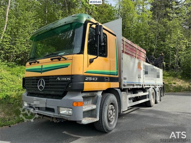 Платформенный трейлер Mercedes-Benz Actros 2543 flatbed truck w/ rear mounted Hiab 14