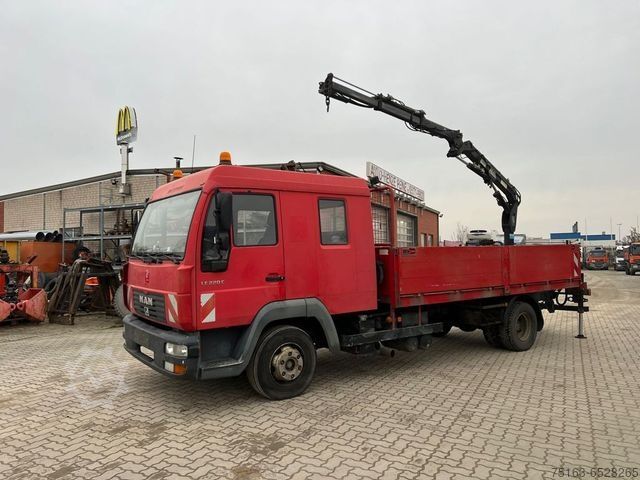 Бортовой грузовик MAN LE 12.225 LC Pritsche Heckkran 6 Zylinder Doka T