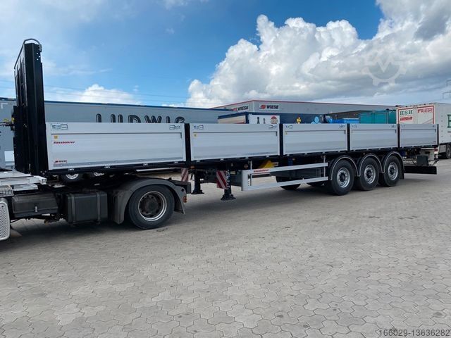 Полуприцеп с рабочей платформой KÄSSBOHRER Bordwandauflieger Twistlocks