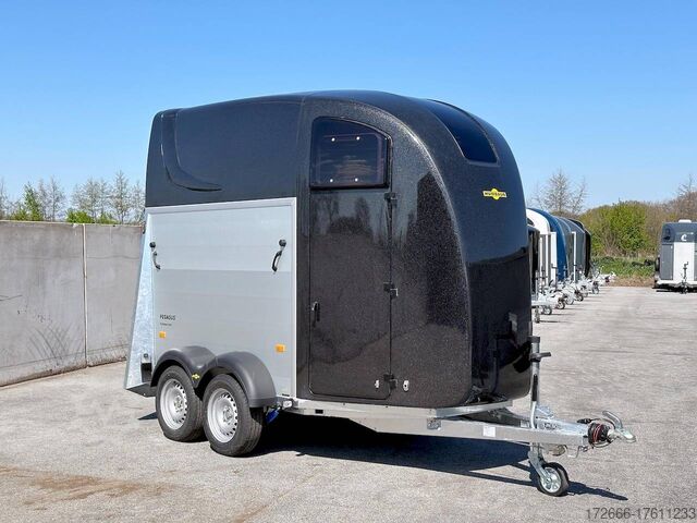 Прицеп для лошадей Humbaur PEGASUS 2400 SK+PANORAMAD. 346X171X237CM 2400KG