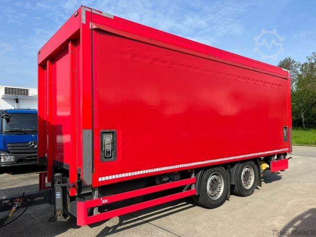 Прицеп для напитков SPIER 2-Achs TANDEM-Anhänger Getränkepritsche LBW 2 T