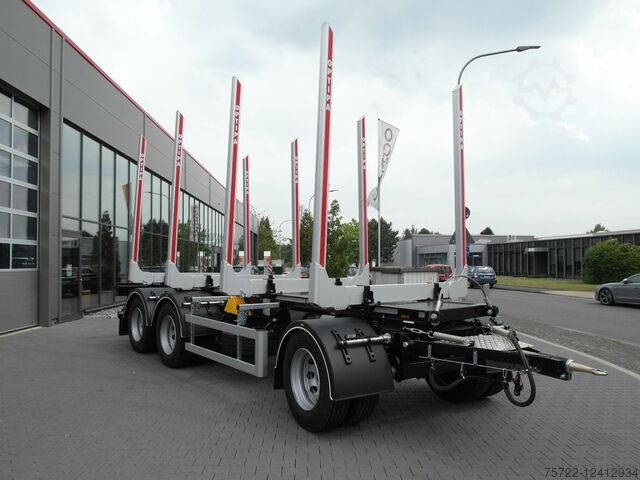 Лесовоз PAVIC HTA 27 68Z Blatt/Blatt 3 Achser Zwilling Schemel