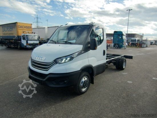 Шасси фургона IVECO DAILY 40 - 180 FAHRGESTELL, E6 AUTOMATIK MEHRERE EINHEITEN VERFüGBAR