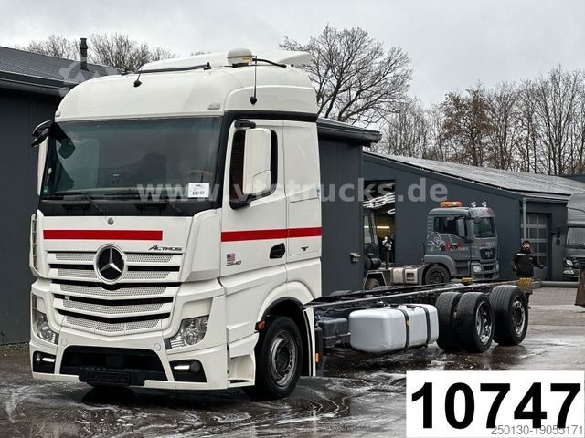 Шасси фургона MERCEDES-BENZ Actros 250 6x2 Fahrgestell Euro6 Lenk-/Lift