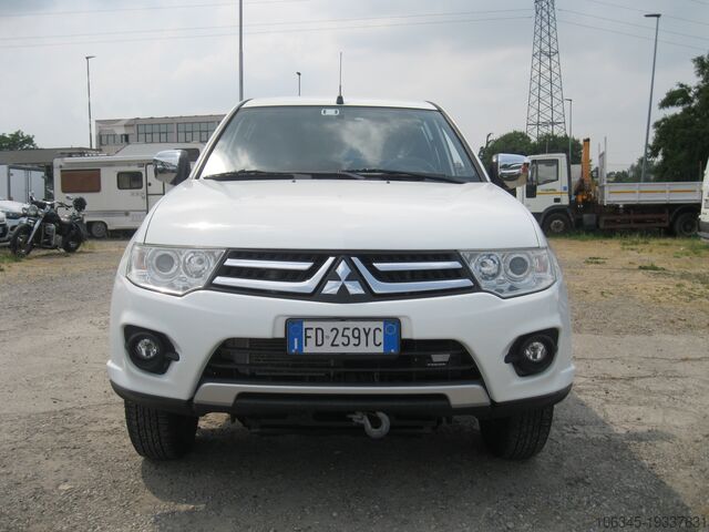 ВНЕДОРОЖНЫЙ ПИКАП Mitsubishi L200