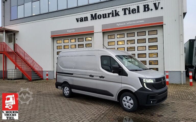 Фургон с ящиками Renault Master 170.35  EURO 6  L2H2 GESLOTEN GRIJS META...