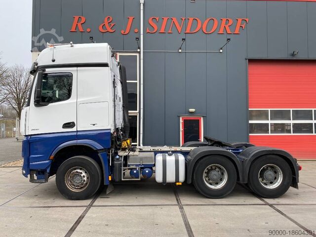 Большая нагрузка Mercedes-Benz Arocs 2651 L