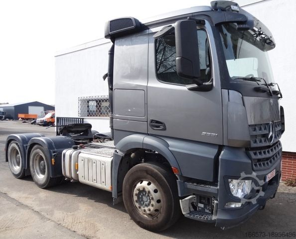 Грузовой автомобиль большой грузоподъёмности MERCEDES-BENZ Arocs 2651 6x4 Retarder AC