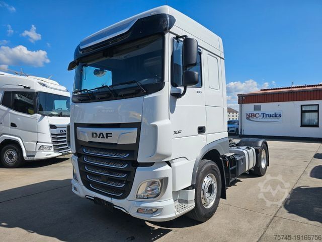 Грузовик для опасных материалов DAF XF 530 * SC * ADR * ACC * PARKCOOL * TOPZUSTAND