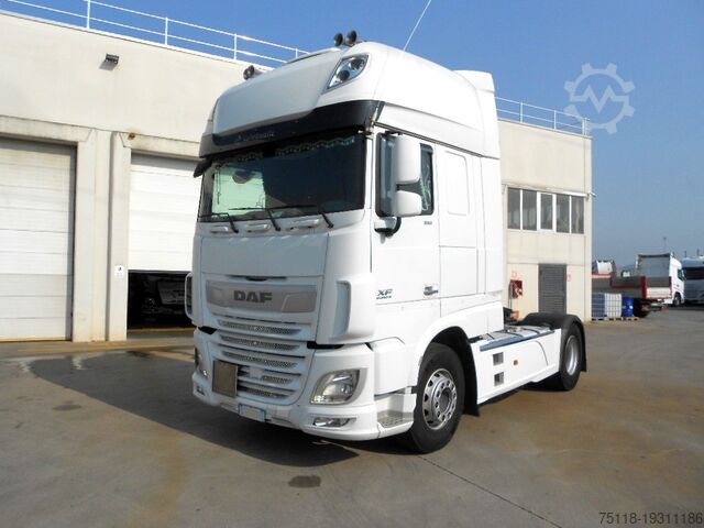грузовики для перевозки опасных материалов DAF XF510FT SUPER SPACE CAB - ADR
