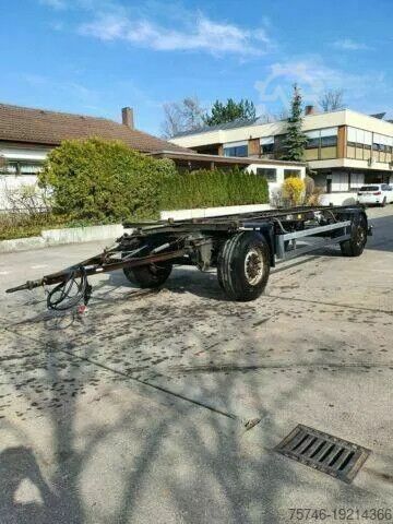 Шасси Schmitz Cargobull 4 x Lafette Standard elox/verzinkt TÜV NEU! 4 x...