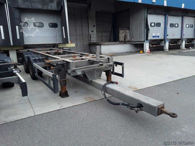 Прицеп с обменяемым шасси  Mildner  Zentralachs-Wechselverkehrsanhänger PREM