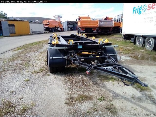 Самосвальный прицеп HÜFFERMANN Vario-Carrier HMA 2424 ZB 3-Achs für Absetzmulde