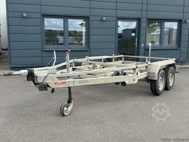 Самосвальный прицеп  Trebiner  CT35.27 für ABSETZER