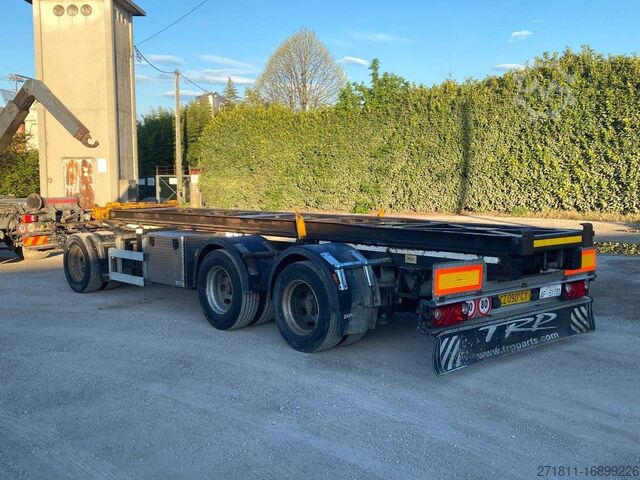 Самосвальный прицеп CARDI RIMORCHIO CARDI SCARRABILE RIBALTABILE PNEUMATICO