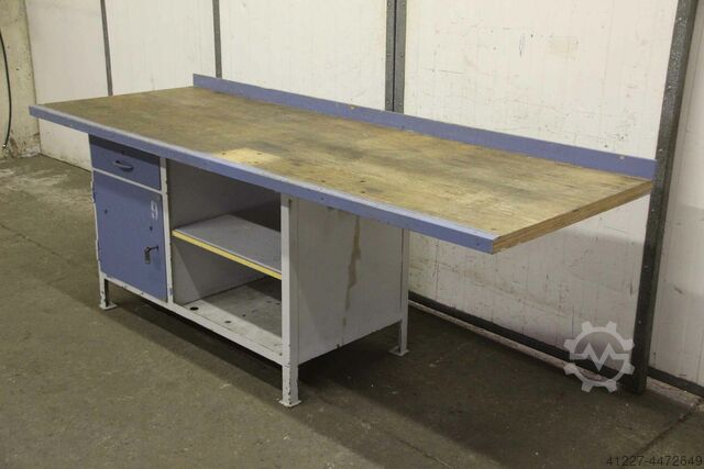 Верстак unbekannt 2300/815/H845 mm