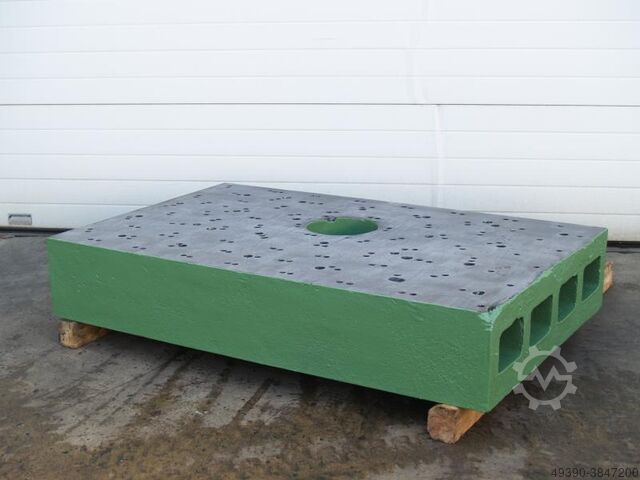 Плита для выправки и сварки из сталелитого и серого чугуна, сильно оребрённая, тяжелая выправочная п  1600x1005