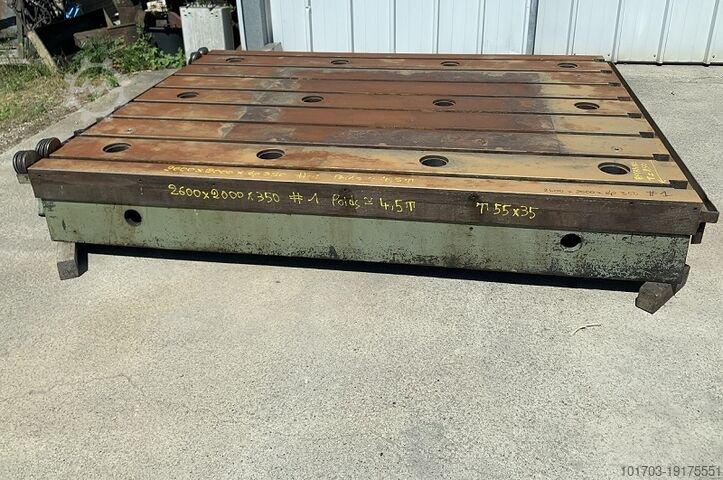 Чугунная кровать Taque fonte rainurée - Floor Plate 2600 x 2000 x 350 mm - No 1