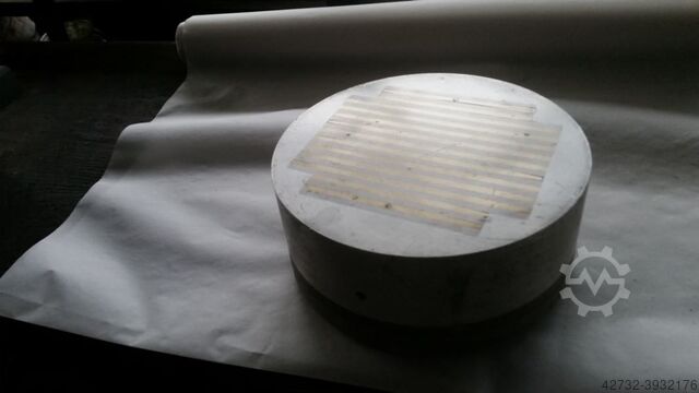 Постоянный - магнитный патрон  