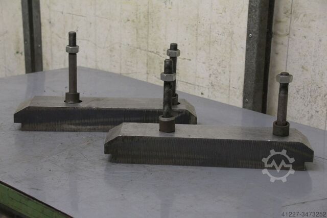 Безель unbekannt Unterteile