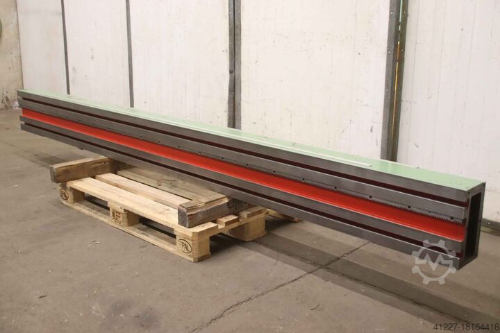 Зажимной куб unbekannt 3300/285/H185 mm