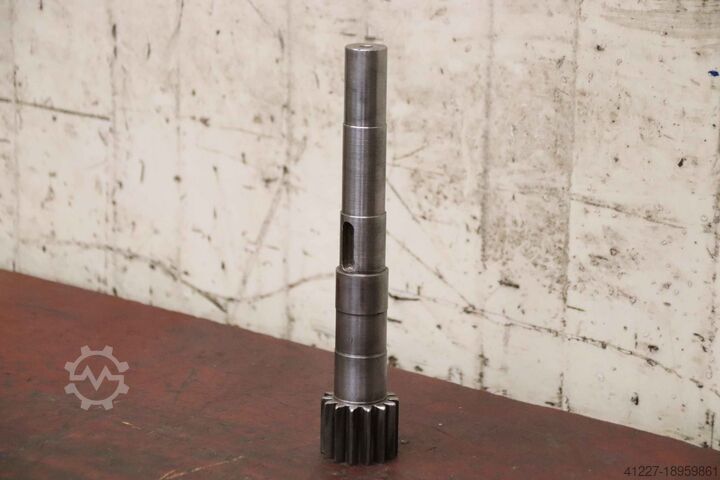 вал шестерни unbekannt Ø 42 x 220 mm / 14 Zähne