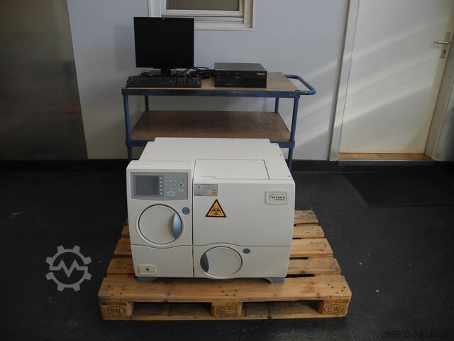 Устройство для дифференциации микробов bioMérieux Vitek 2 Compact