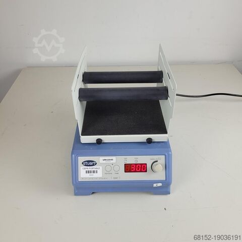 Шейкер с держателем Stuart SSM1 Mini Orbital Shaker with holder SSM1 Mini Orbital