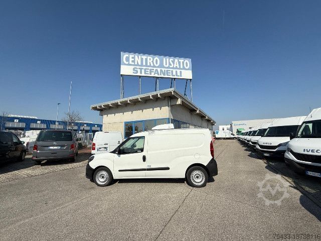 Кастомизированный фургон Fiat Doblo Cargo Maxi 1.6 mjt LH1 ISOTERMICO + FRIGO