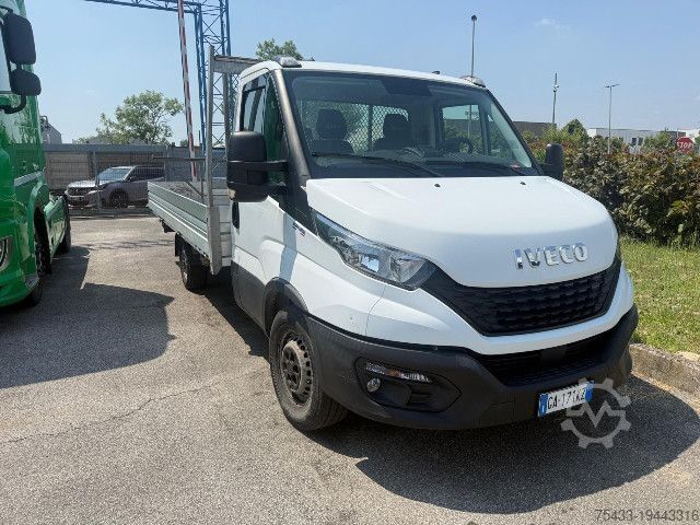 Кастомизированный фургон IVECO Daily 35S16H 3.0 3750 cassone