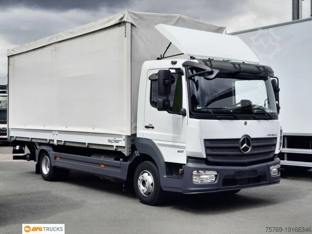 Фургон-шторник MERCEDES-BENZ 821 L ATEGO Schiebeplane LBW 2 x AHK