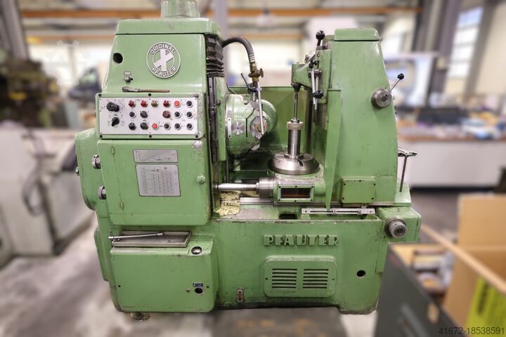 Зубофрезерный станок - вертикальный PFAUTER P 251
